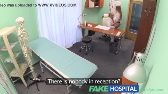 Doctor se tira a su enfermera