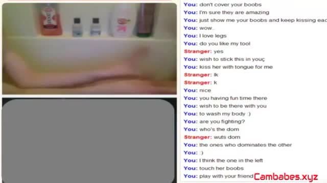 Couple in bathtub stream on omegle