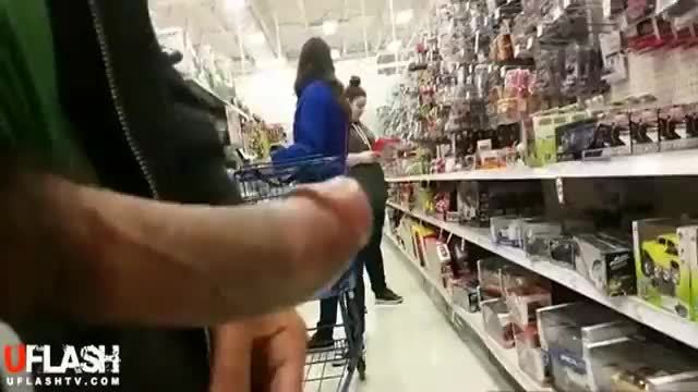 Dickflash for 2 young girls in walmart