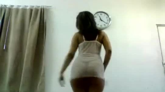 Sexy arab girl dance